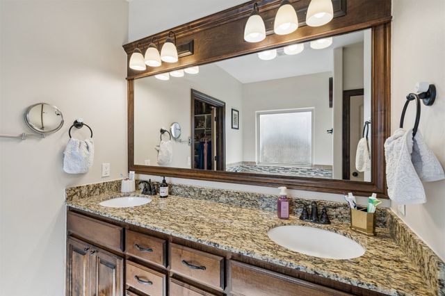 636 NE 23rd, Moore, OK 73160
