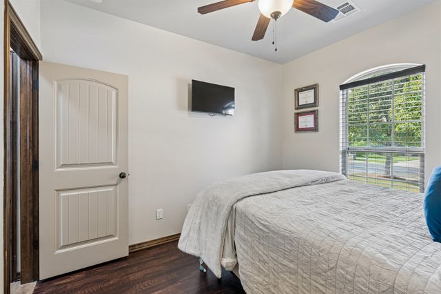 636 NE 23rd, Moore, OK 73160