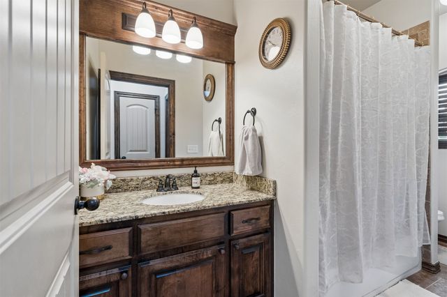 636 NE 23rd, Moore, OK 73160