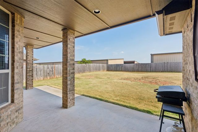 636 NE 23rd, Moore, OK 73160