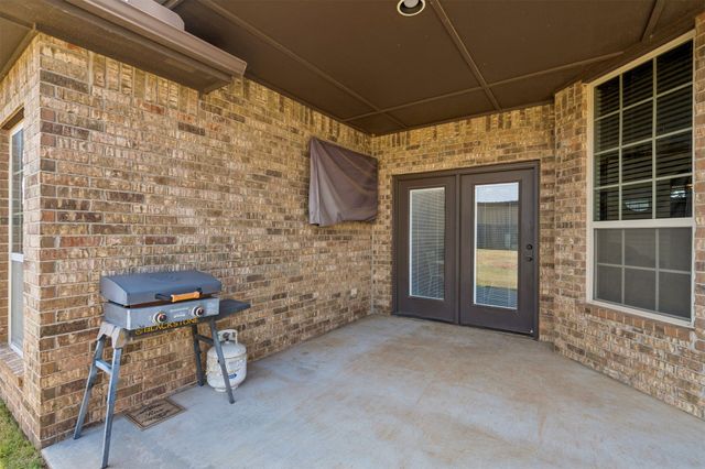 636 NE 23rd, Moore, OK 73160