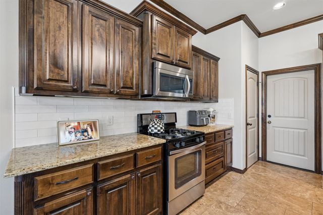 636 NE 23rd, Moore, OK 73160