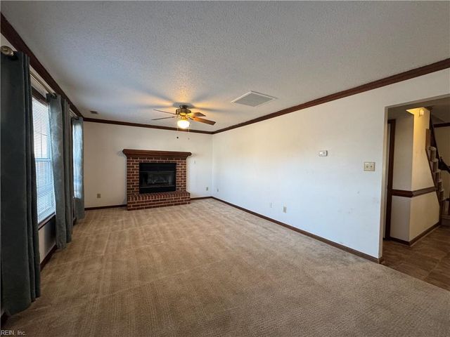 797 Daimler DR, Virginia Beach, VA 23454