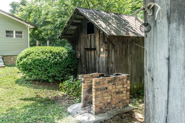 265 Black Road, Greeneville, TN 37743