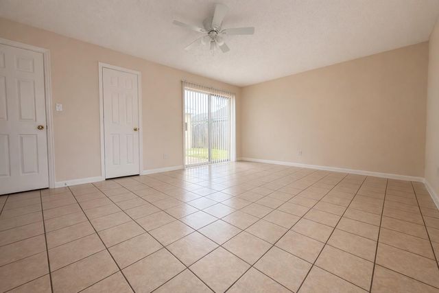 2210 Sunset Trail, Sugar Land, TX 77478