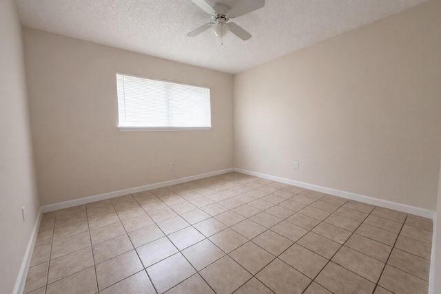 2210 Sunset Trail, Sugar Land, TX 77478