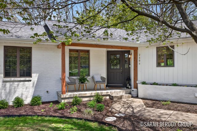 2606 Indian Ridge Drive NE, Grand Rapids, MI 49505