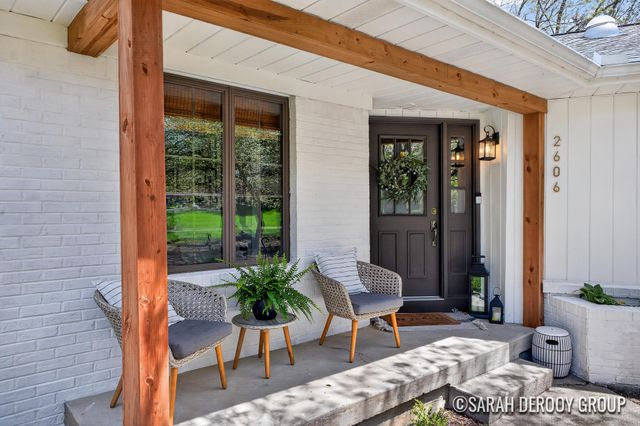 2606 Indian Ridge Drive NE, Grand Rapids, MI 49505