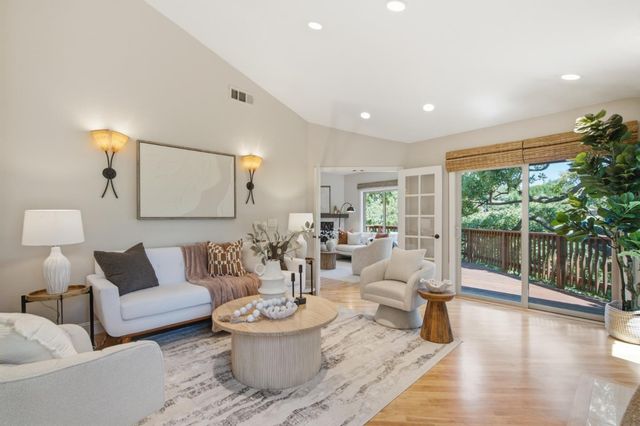643 Vista Drive, Redwood City, CA 94062