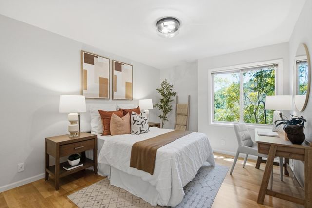 643 Vista Drive, Redwood City, CA 94062