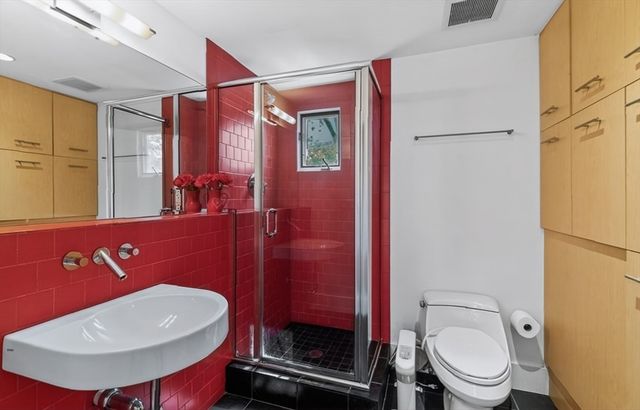 15 Suban Place 15, Newton, MA 02461