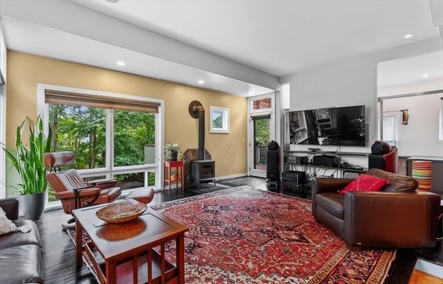 15 Suban Place 15, Newton, MA 02461