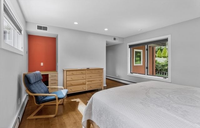 15 Suban Place 15, Newton, MA 02461
