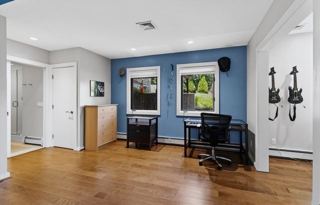 15 Suban Place 15, Newton, MA 02461