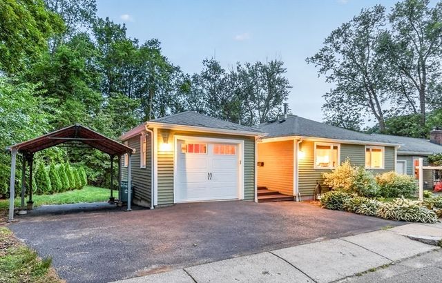 15 Suban Place 15, Newton, MA 02461