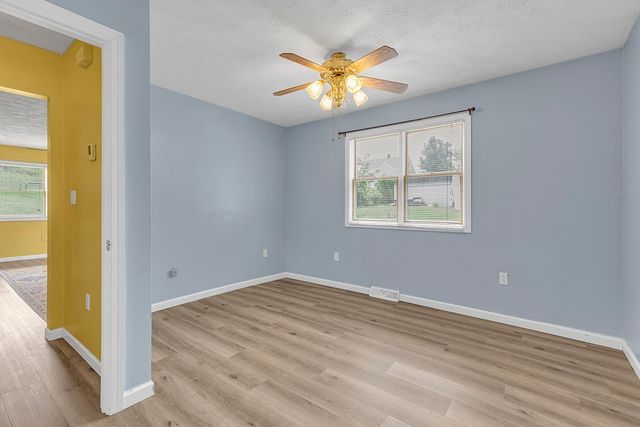 2024 Circle Dr, Hopewell Twp, PA 15001