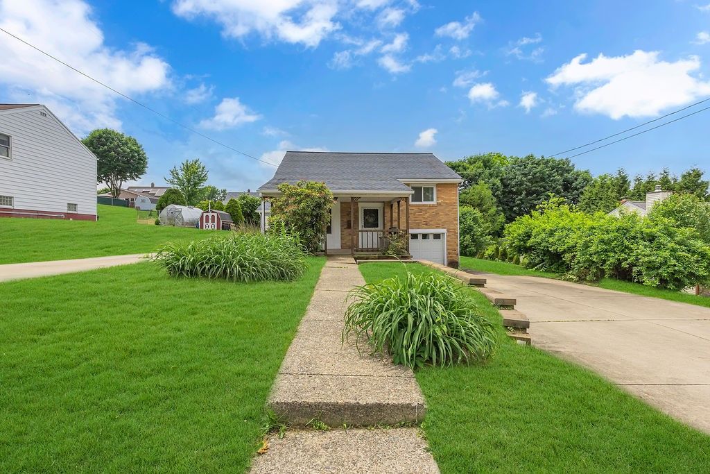 2024 Circle Dr, Hopewell Twp, PA 15001