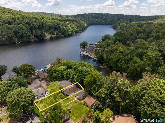203 Lee Farm Drive, Southbury, CT 06488