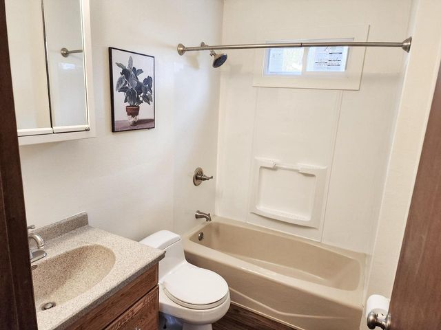 1972 70th STREET, Milwaukee, WI 53219