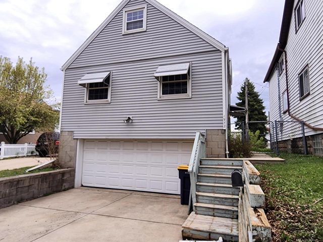 1972 70th STREET, Milwaukee, WI 53219