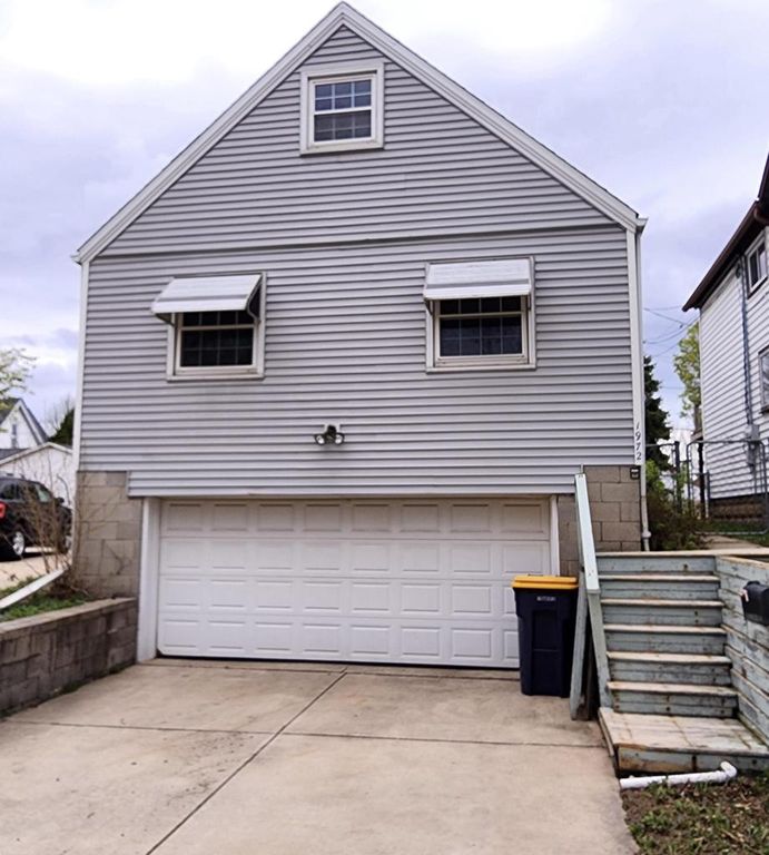 1972 70th STREET, Milwaukee, WI 53219