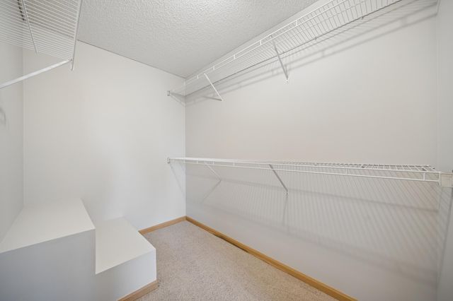 1825 Southcross Drive W 2306, Burnsville, MN 55306