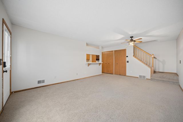 1825 Southcross Drive W 2306, Burnsville, MN 55306