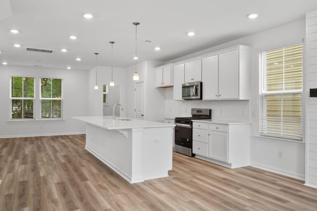 4175 Saint Johns Avenue, Charleston, SC 29405