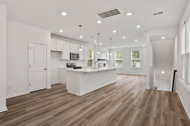 4175 Saint Johns Avenue, Charleston, SC 29405