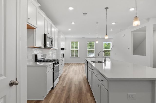4175 Saint Johns Avenue, Charleston, SC 29405