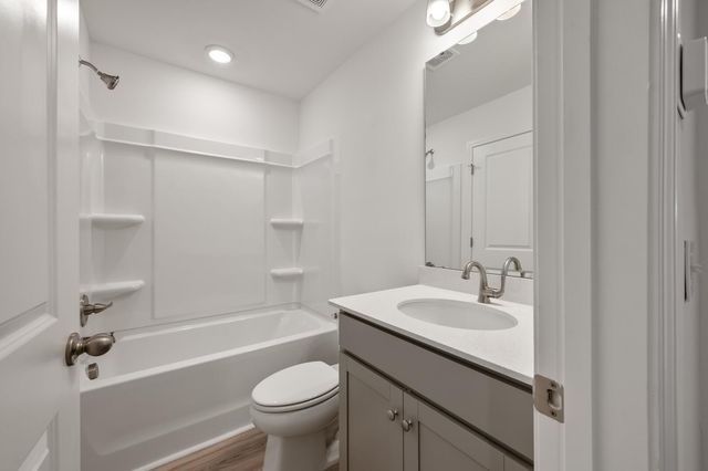 4175 Saint Johns Avenue, Charleston, SC 29405