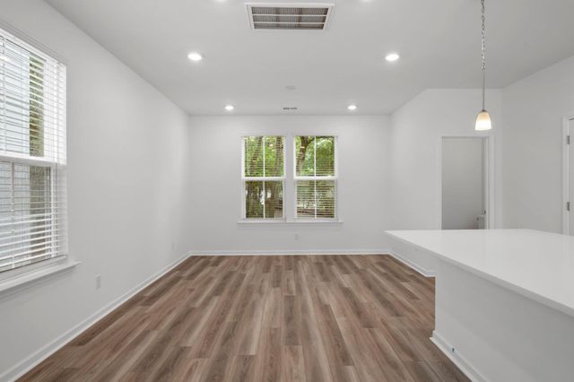 4175 Saint Johns Avenue, Charleston, SC 29405