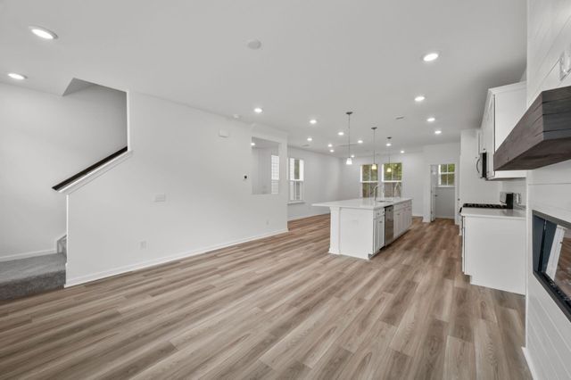 4175 Saint Johns Avenue, Charleston, SC 29405