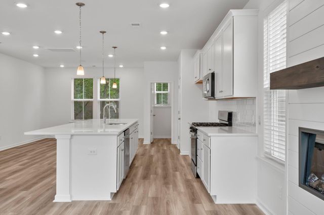 4175 Saint Johns Avenue, Charleston, SC 29405