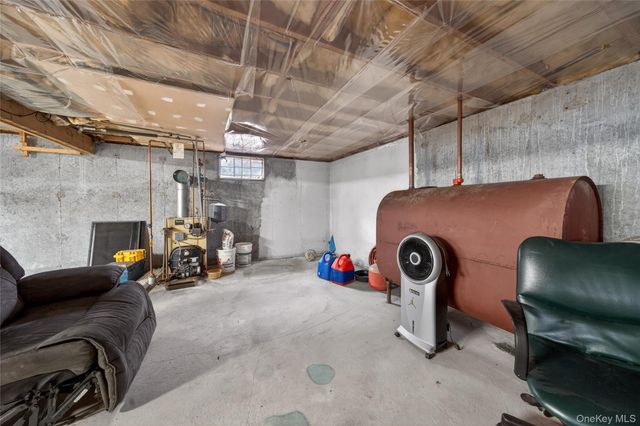 42 Victory Avenue, Shirley, NY 11967