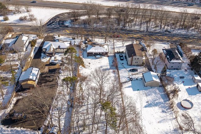 42 Victory Avenue, Shirley, NY 11967