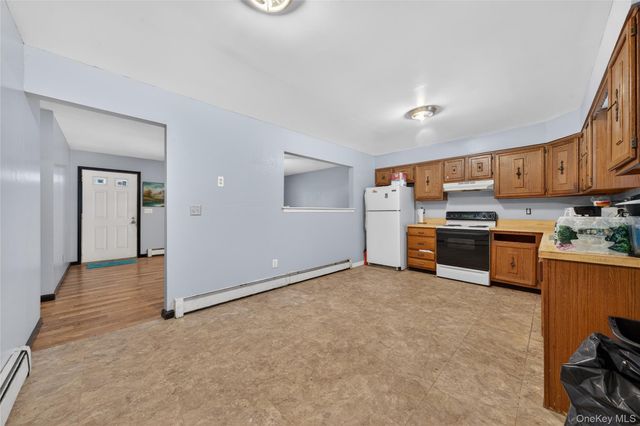 42 Victory Avenue, Shirley, NY 11967