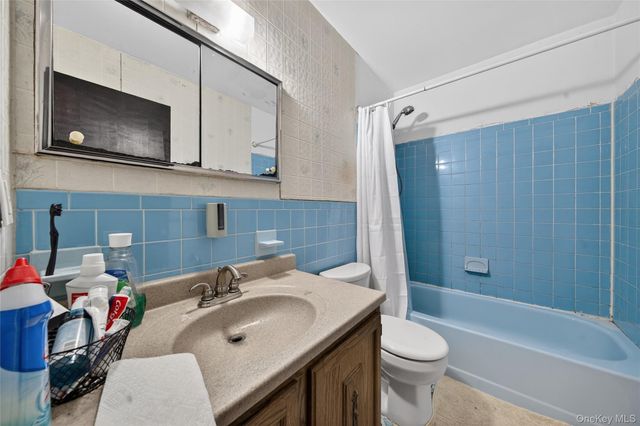 42 Victory Avenue, Shirley, NY 11967