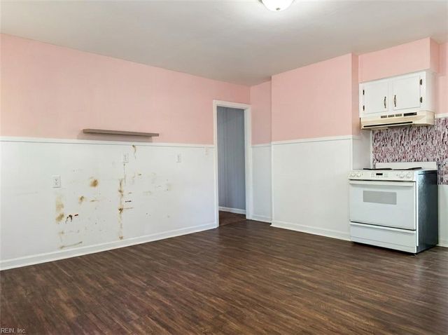 20310 Ivor RD, Courtland, VA 23837
