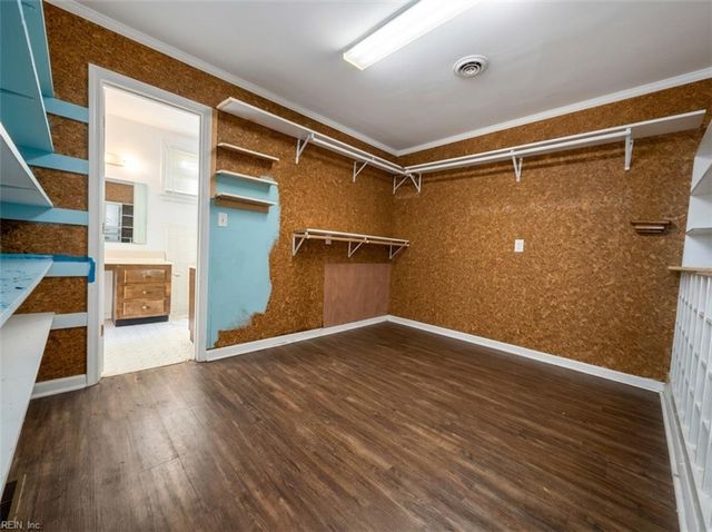 20310 Ivor RD, Courtland, VA 23837