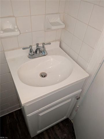 20310 Ivor RD, Courtland, VA 23837