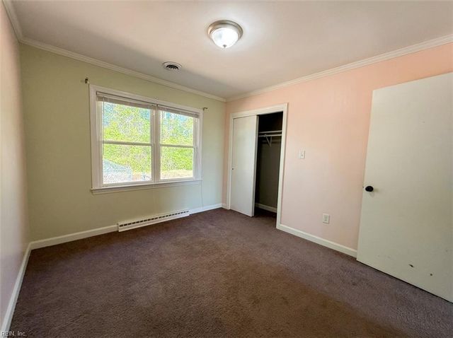 20310 Ivor RD, Courtland, VA 23837