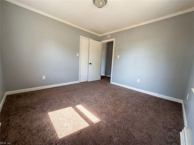 20310 Ivor RD, Courtland, VA 23837