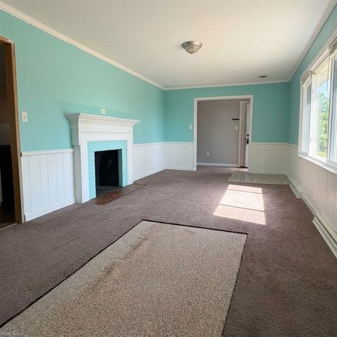 20310 Ivor RD, Courtland, VA 23837