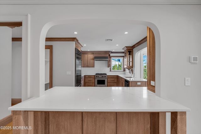327 South Boulevard, Spring Lake, NJ 07762