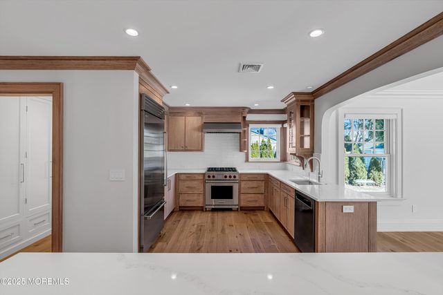 327 South Boulevard, Spring Lake, NJ 07762