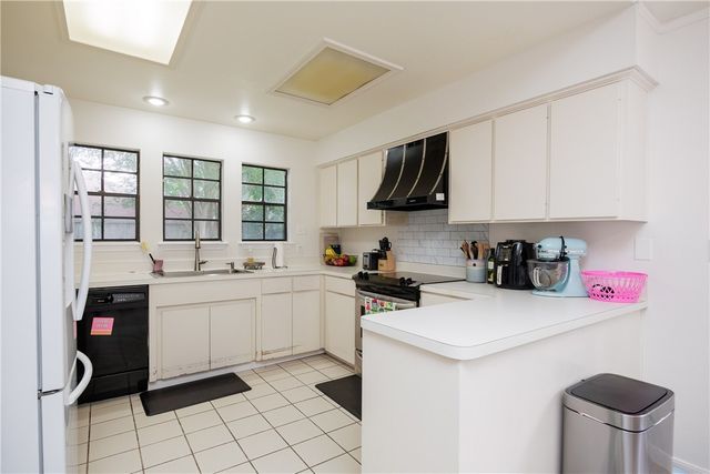 6106 Cheshire Dr, Corpus Christi, TX 78414