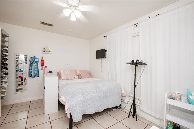 6106 Cheshire Dr, Corpus Christi, TX 78414