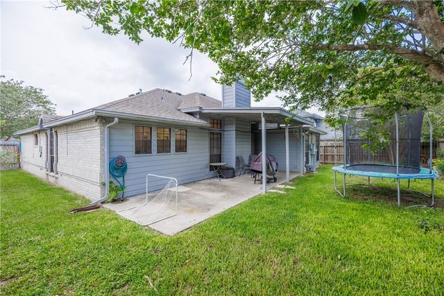 6106 Cheshire Dr, Corpus Christi, TX 78414