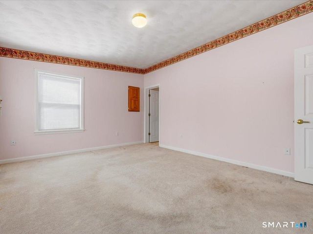 18 Hillcrest Drive, Montville, CT 06382